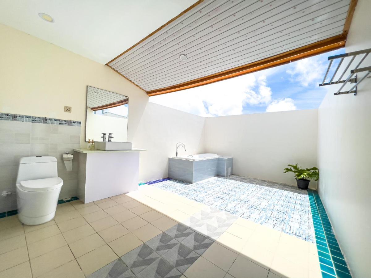 Rehendhi Villa Maafushi Exterior foto