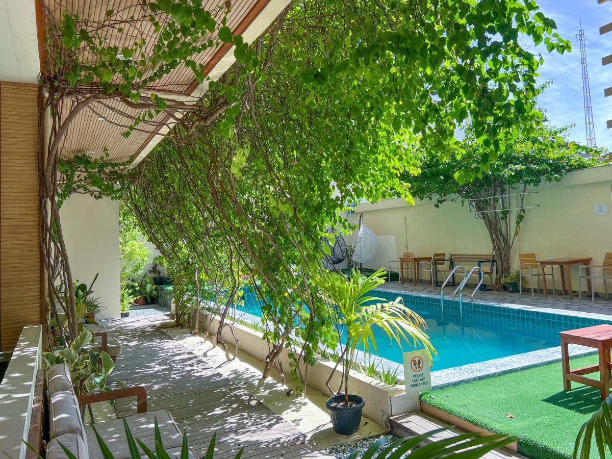 Rehendhi Villa Maafushi Exterior foto